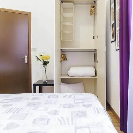 Sgarauella Cesare Battisti Apartment *